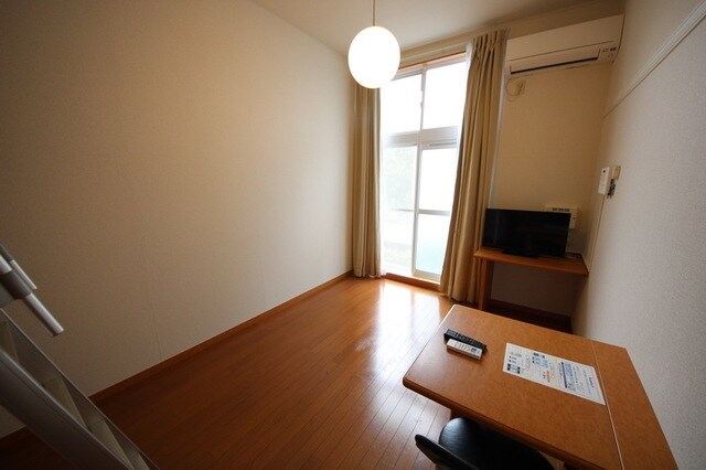 レオパレスクレールセゾンの物件内観写真