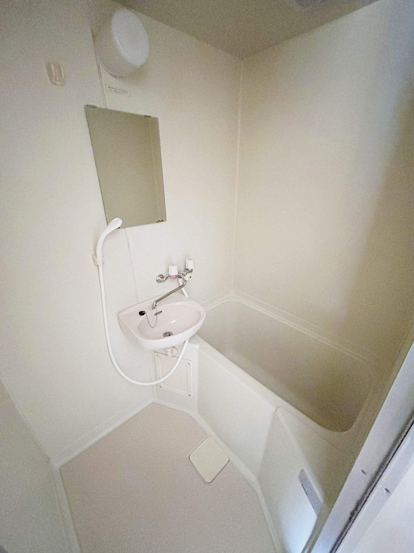 ヒルズ鶴間の物件内観写真