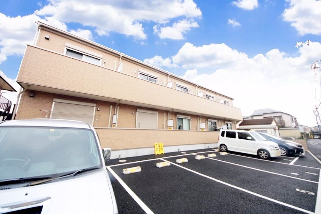 ハイハーバーの物件外観写真