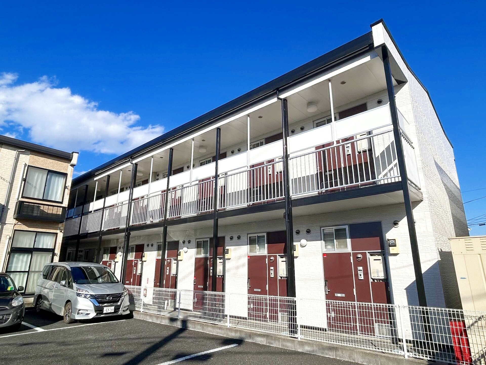 レオパレスIZM Iの物件外観写真