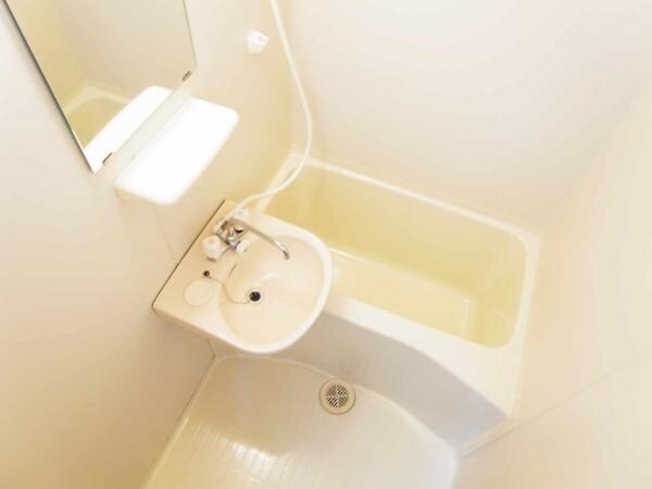 レオパレス新戸ウエストの物件内観写真