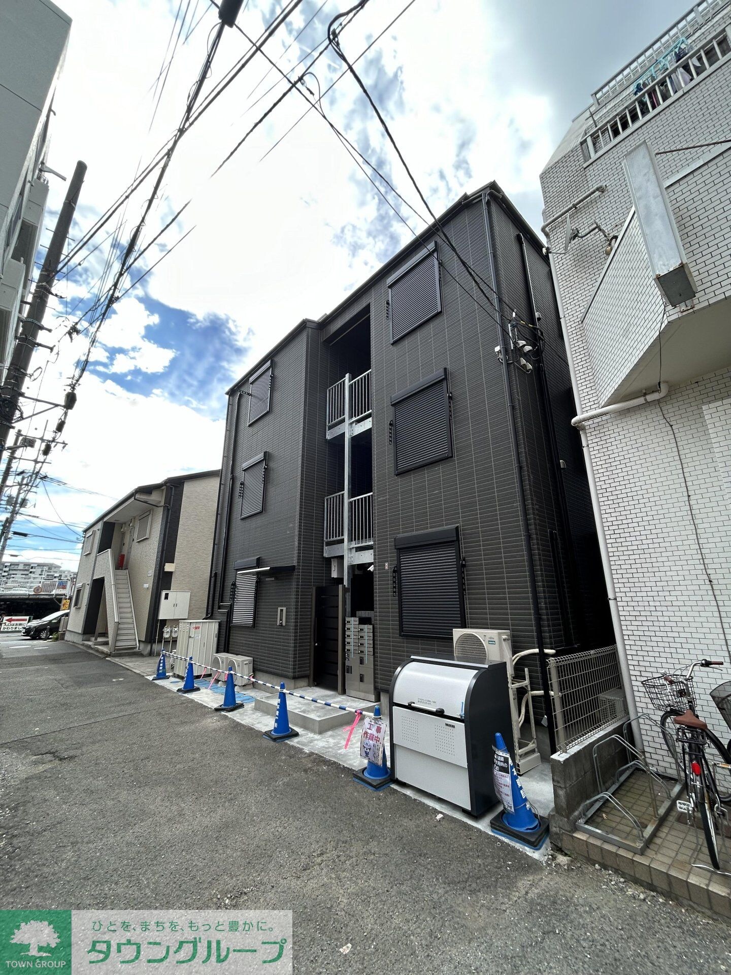 ベルヴィ鶴間の物件外観写真