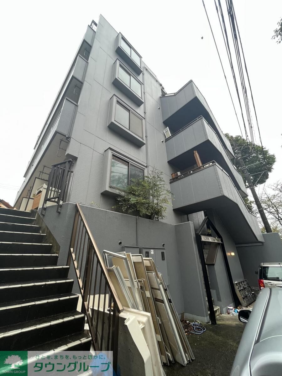 ロワール成瀬の物件外観写真