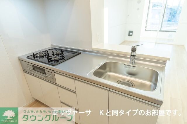 コリーナ アルモ Eの物件内観写真