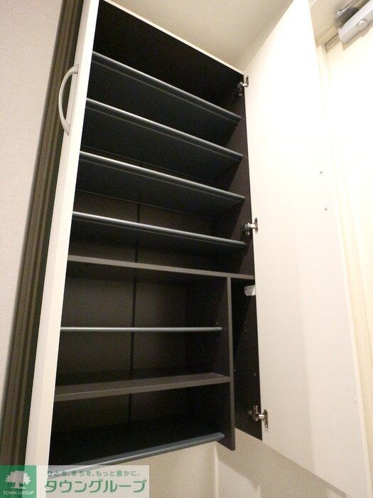 Royal Hillsの物件内観写真