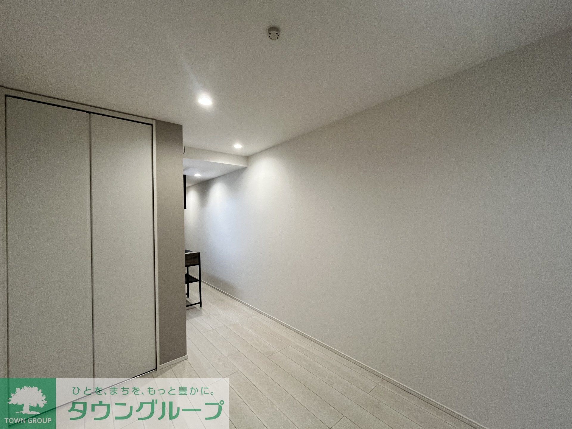 ラージフィールドIIの物件内観写真