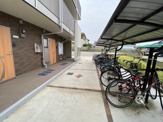 ミランダブルーアゼリアの物件内観写真