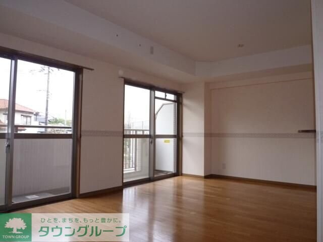 オクトス市ヶ尾の物件内観写真