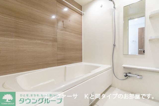 コリーナ アルモ Eの物件内観写真