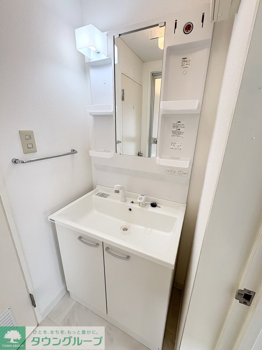 ホワイトマンションの物件内観写真