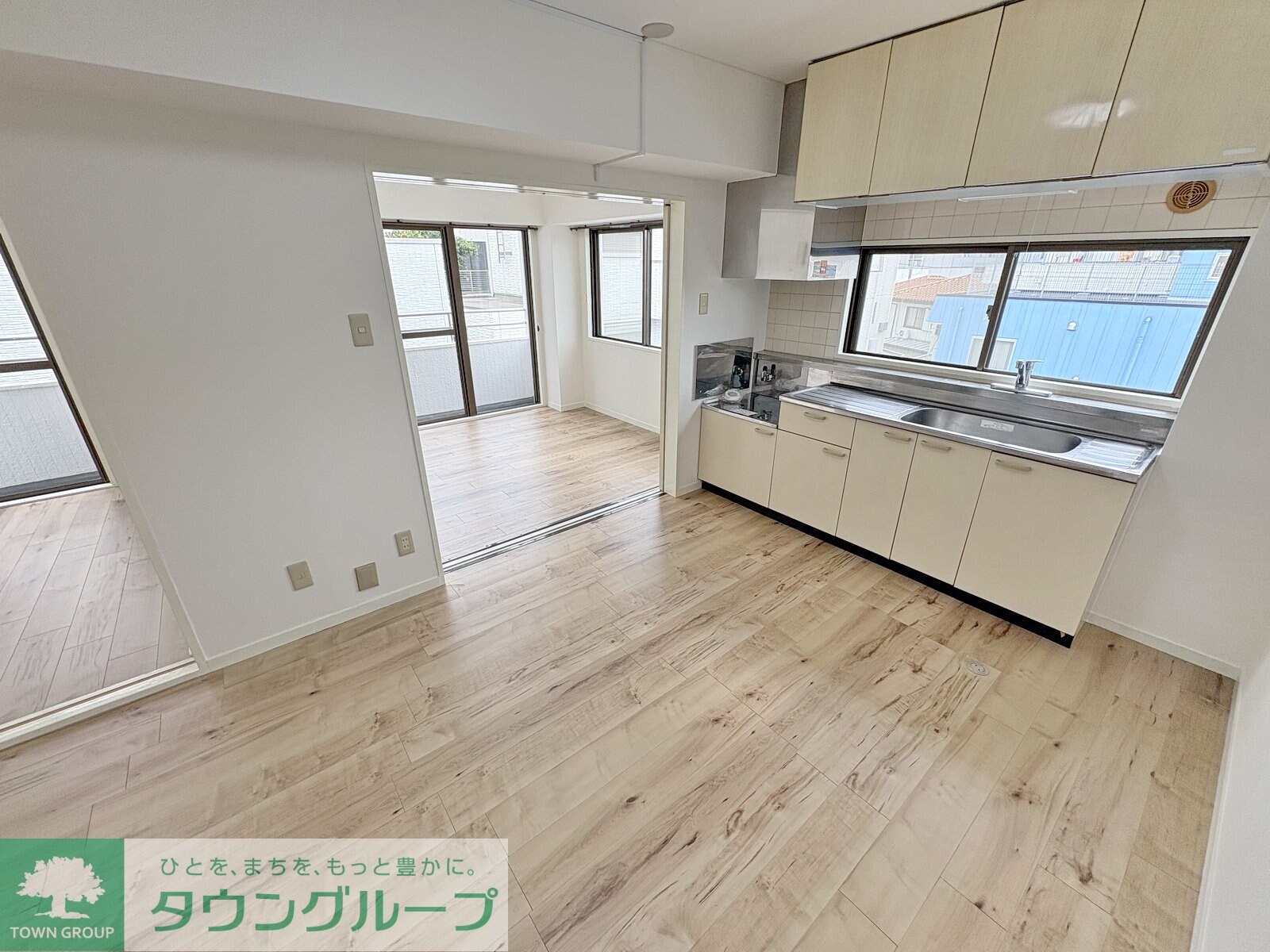 ホワイトマンションの物件内観写真