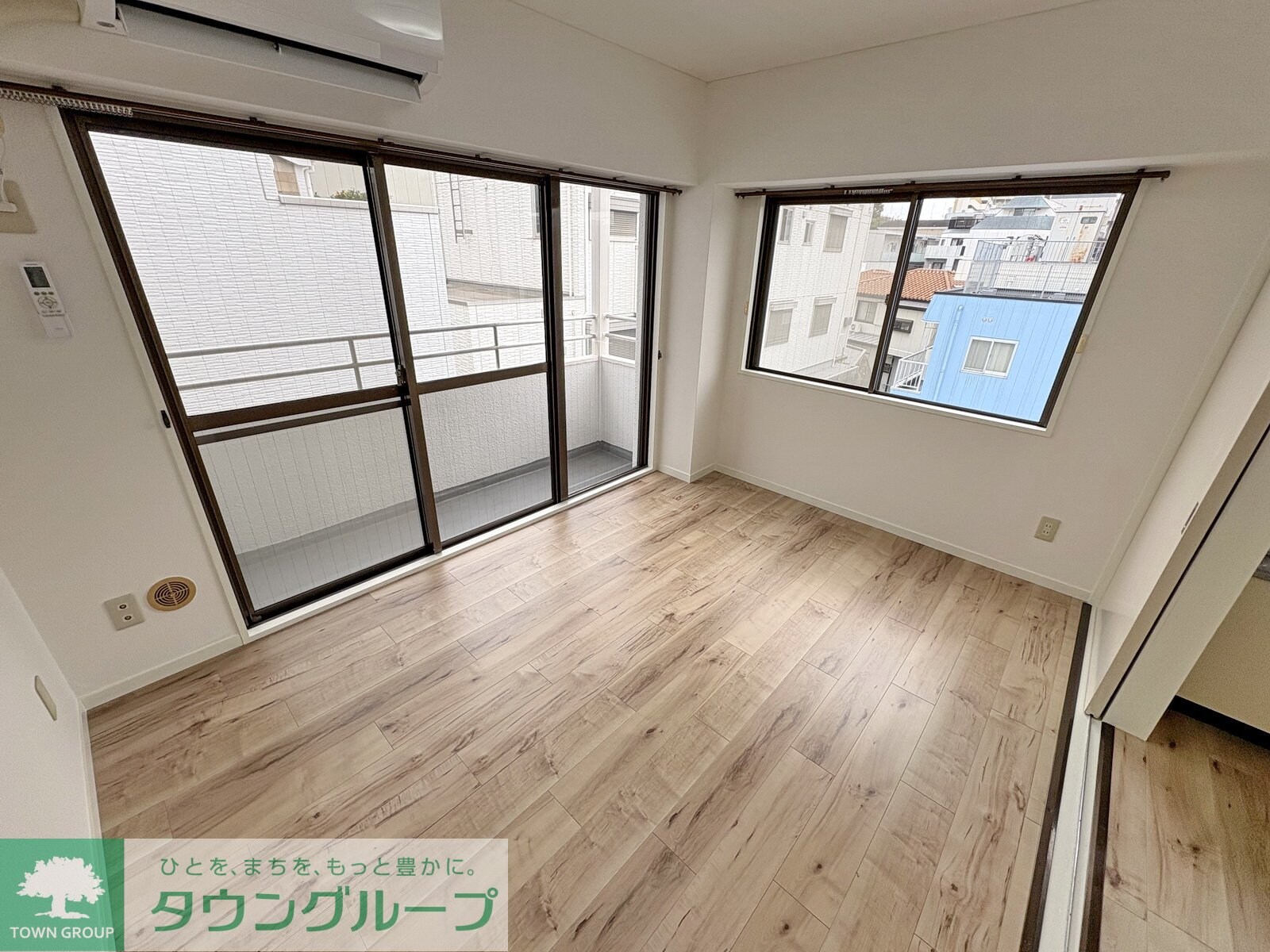 ホワイトマンションの物件内観写真