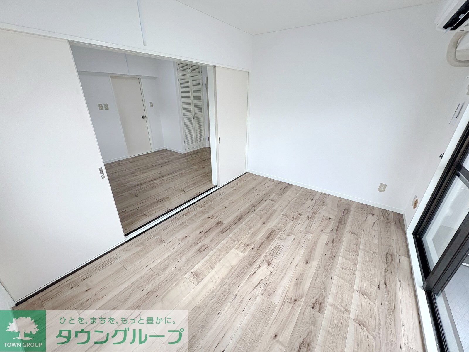 ホワイトマンションの物件内観写真