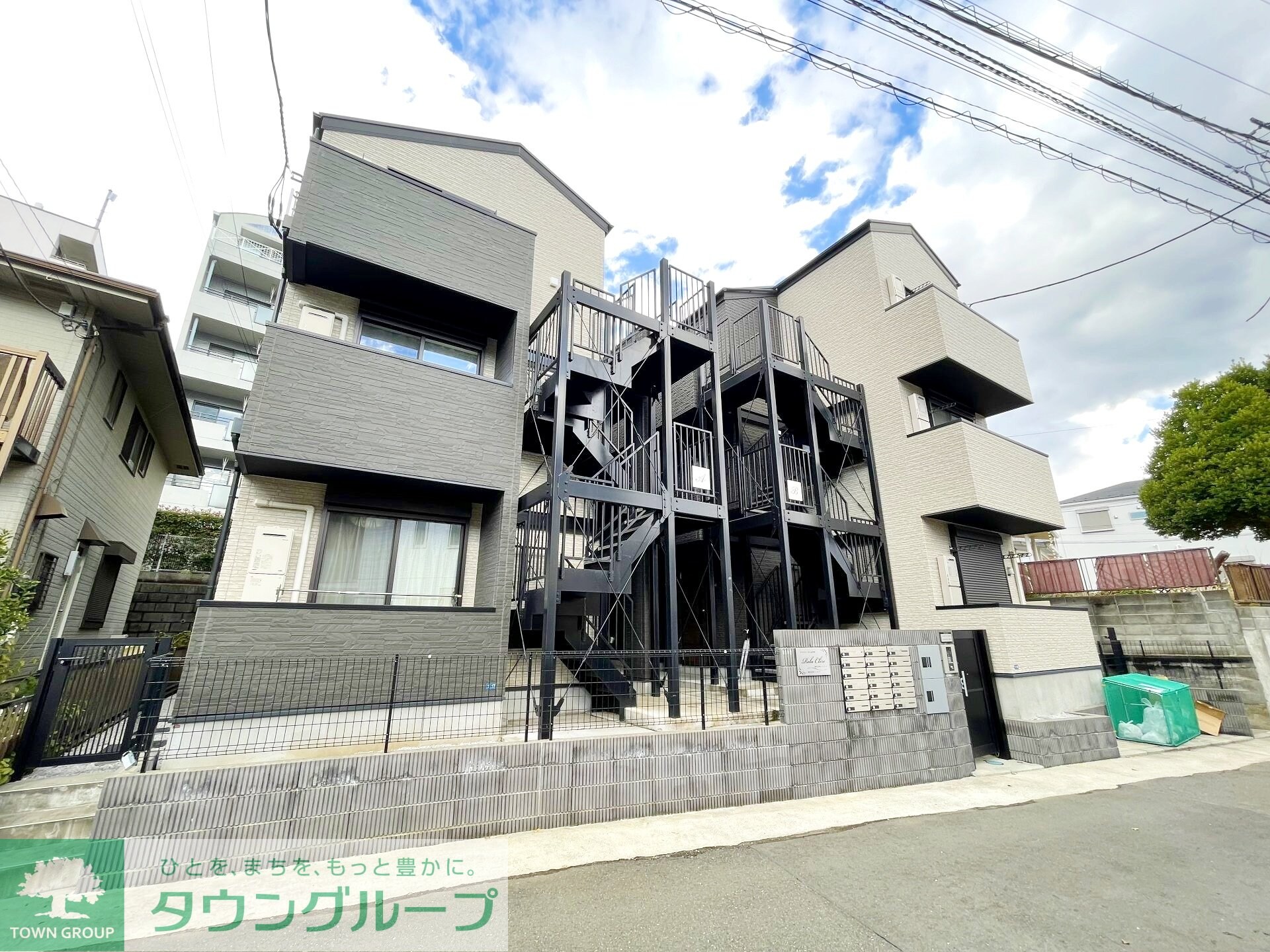 リラクレール長津田Aの物件外観写真