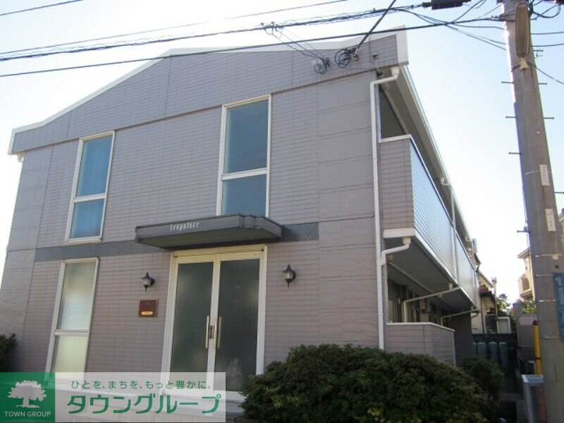 レオパレスエーゼの物件外観写真