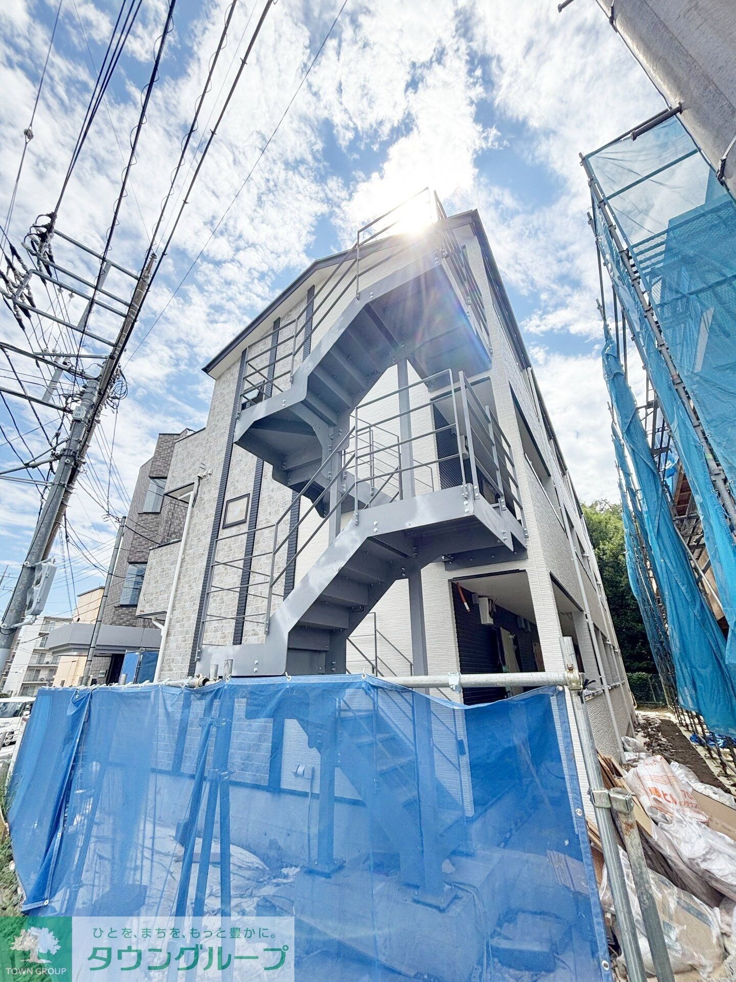 アザーレ・パッシオ新百合ヶ丘Bの物件外観写真