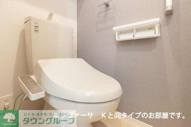 コリーナ アルモ Eの物件内観写真