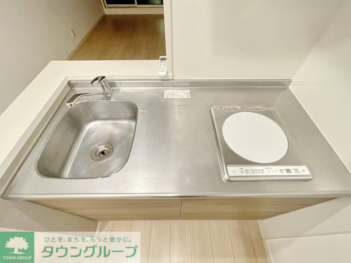 THREE ISLANDの物件内観写真