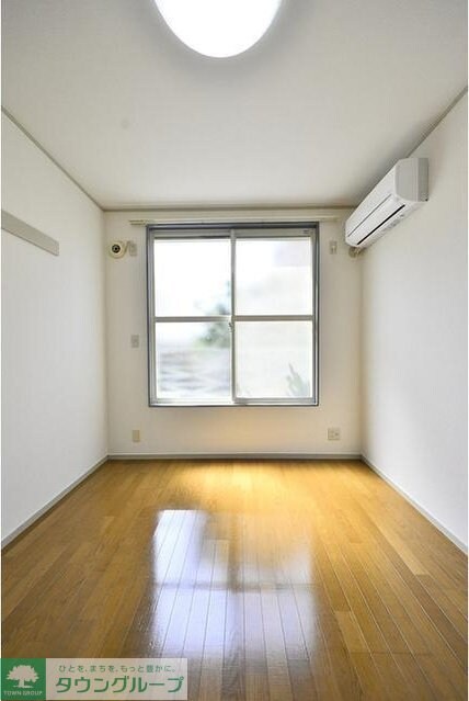 オヴュレンス烏山の物件内観写真