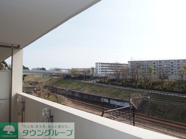 プレシス多摩永山レヴィエの物件内観写真