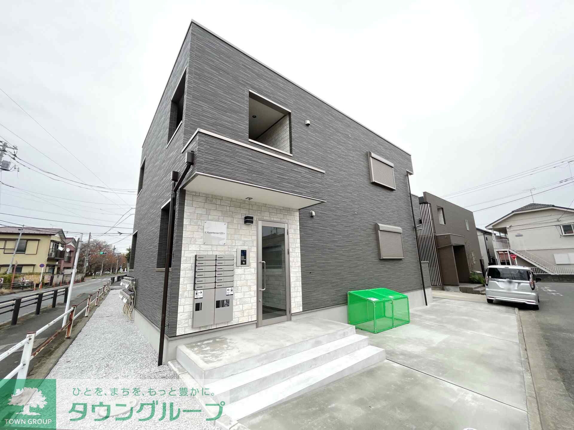 L`Appartement221+の物件外観写真