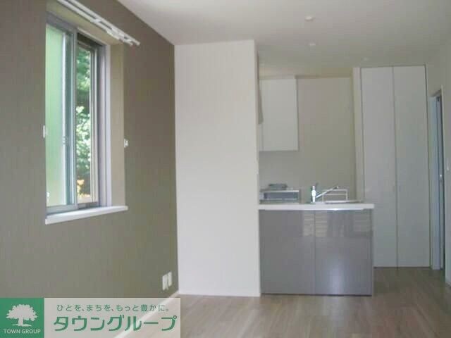 日新町2丁目戸建の物件内観写真