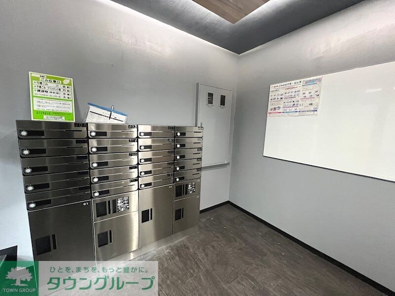 ReDEAL国立WESTの物件内観写真