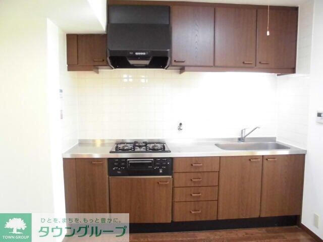 ノブ・ナカハラの物件内観写真