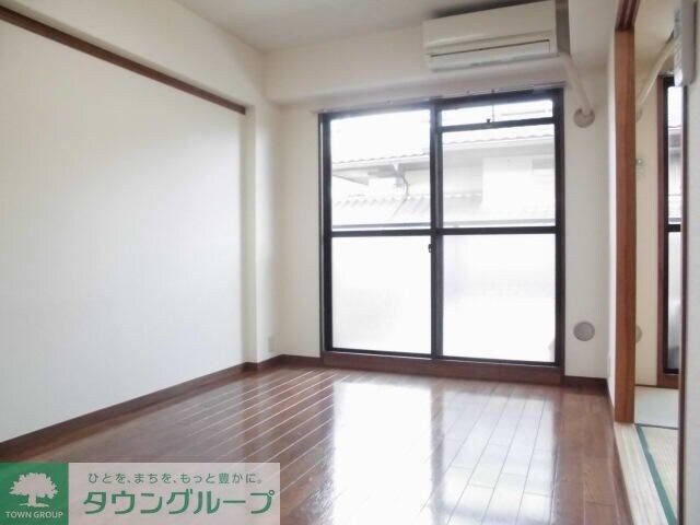 ノブ・ナカハラの物件内観写真