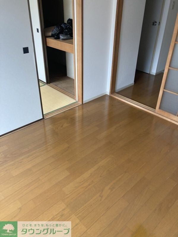 フラワーパレスの物件内観写真