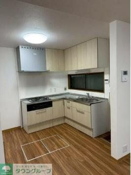 渋谷区本町5丁目戸建の物件内観写真