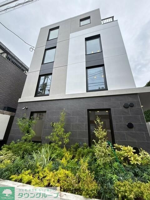 ReveResidence三軒茶屋の物件外観写真