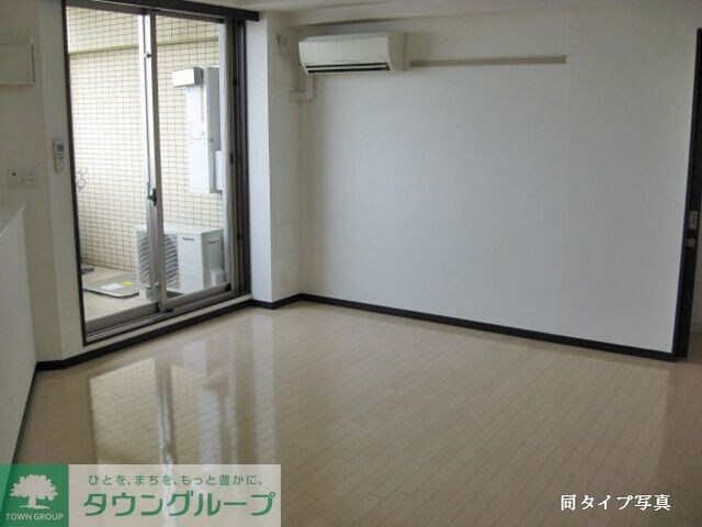 コンフォリア下北沢の物件内観写真