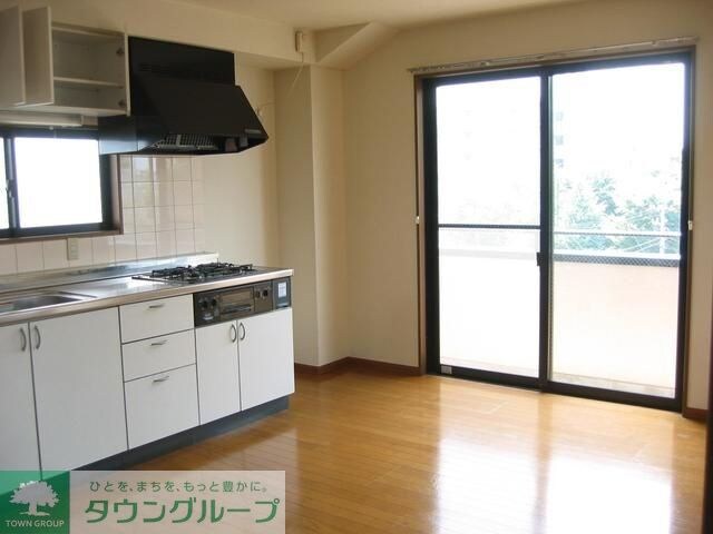 サン・フレグランスの物件内観写真