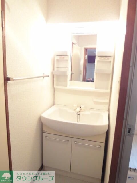 ノブ・ナカハラの物件内観写真