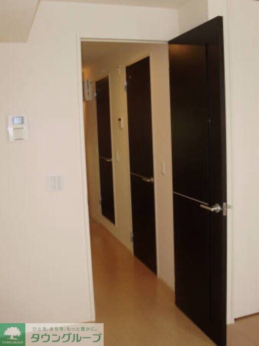 フラット明大前の物件内観写真