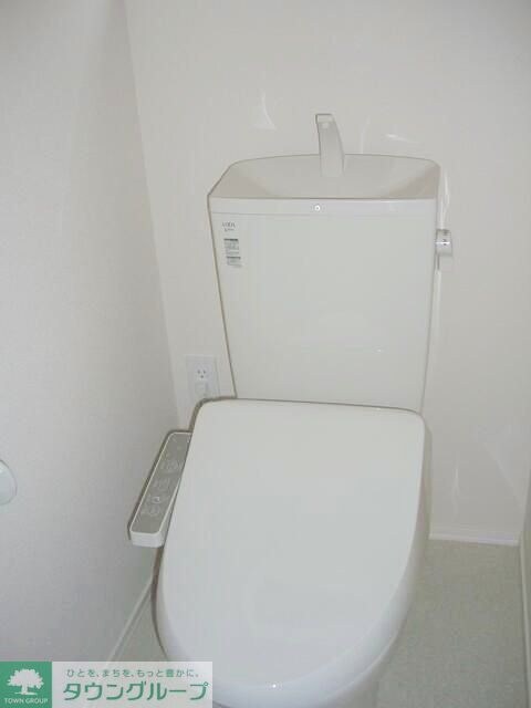 日新町2丁目戸建の物件内観写真