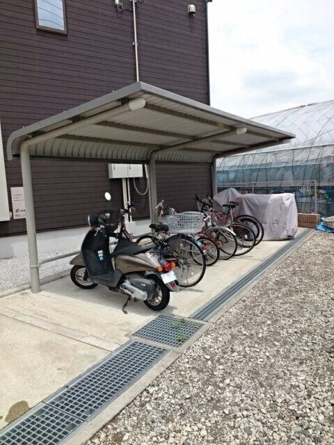 OPERAの物件内観写真