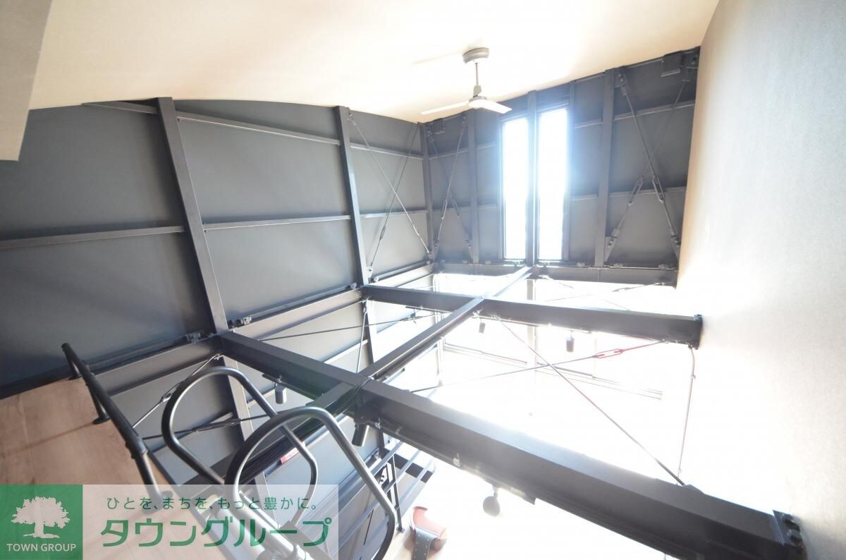 Garage Cabinの物件内観写真