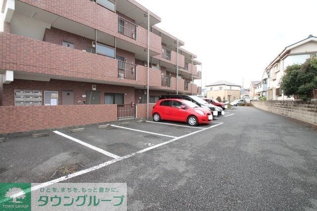 シャトルコートの物件内観写真