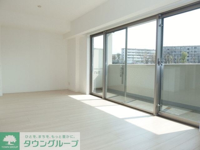 プレシス多摩永山レヴィエの物件内観写真