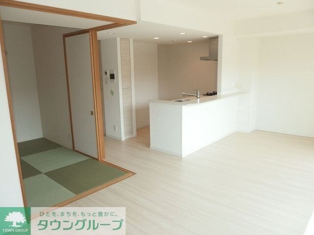 プレシス多摩永山レヴィエの物件内観写真