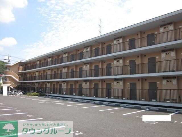 犬目学生マンションの物件外観写真