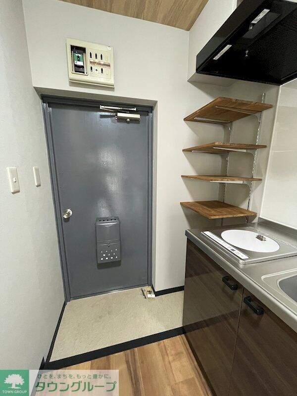 ReDEAL国立WESTの物件内観写真