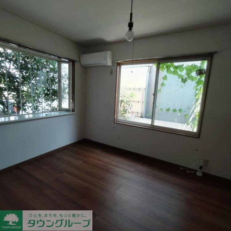 グローヴハウスNORTH棟の物件内観写真