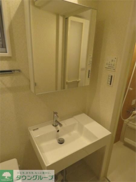 成城9丁目タウンハウスの物件内観写真