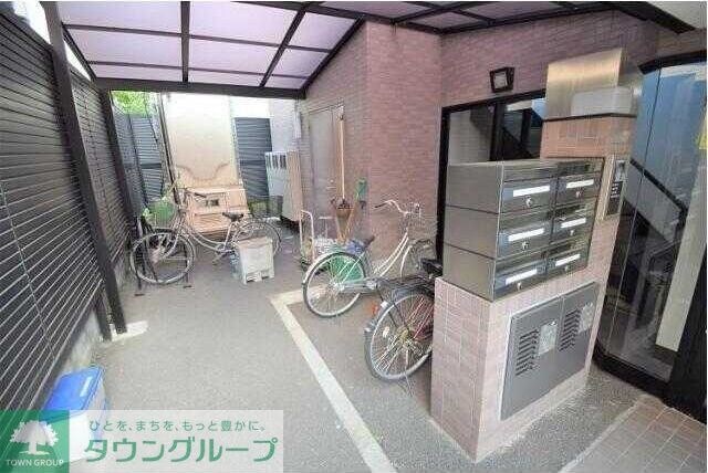 リーゾ・ヴィヴァーチェの物件内観写真