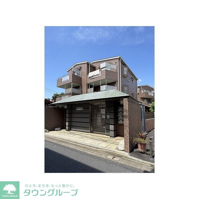 ヴィラ・ゼルコアの物件外観写真