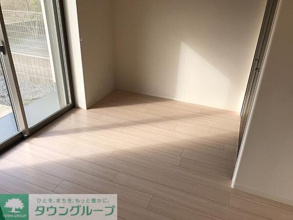 ラ・ロンディーネの物件内観写真