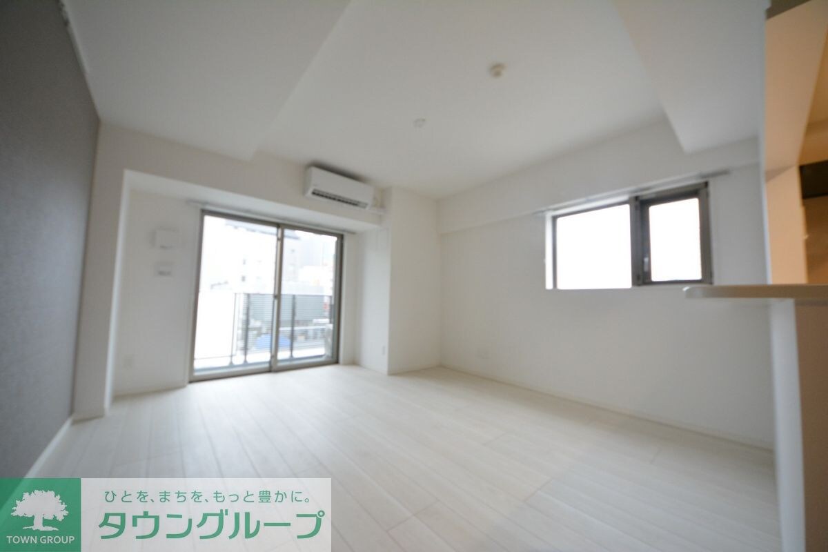 グランシャルール武蔵境の物件内観写真